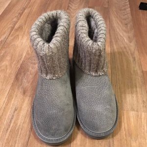 Lamo Boots With Sweater Detail